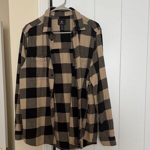 H&M Men's Black and Tan Plaid Shirt
